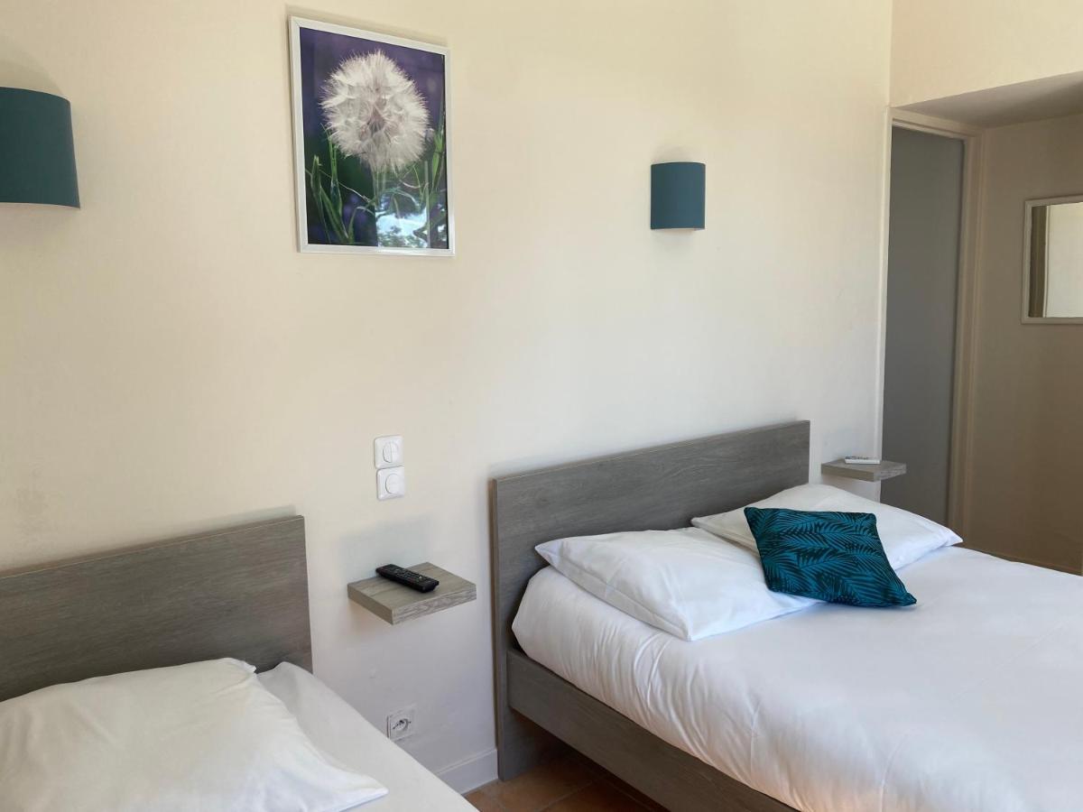 Logis Hotel Restaurant Le Kalliste イエール エクステリア 写真