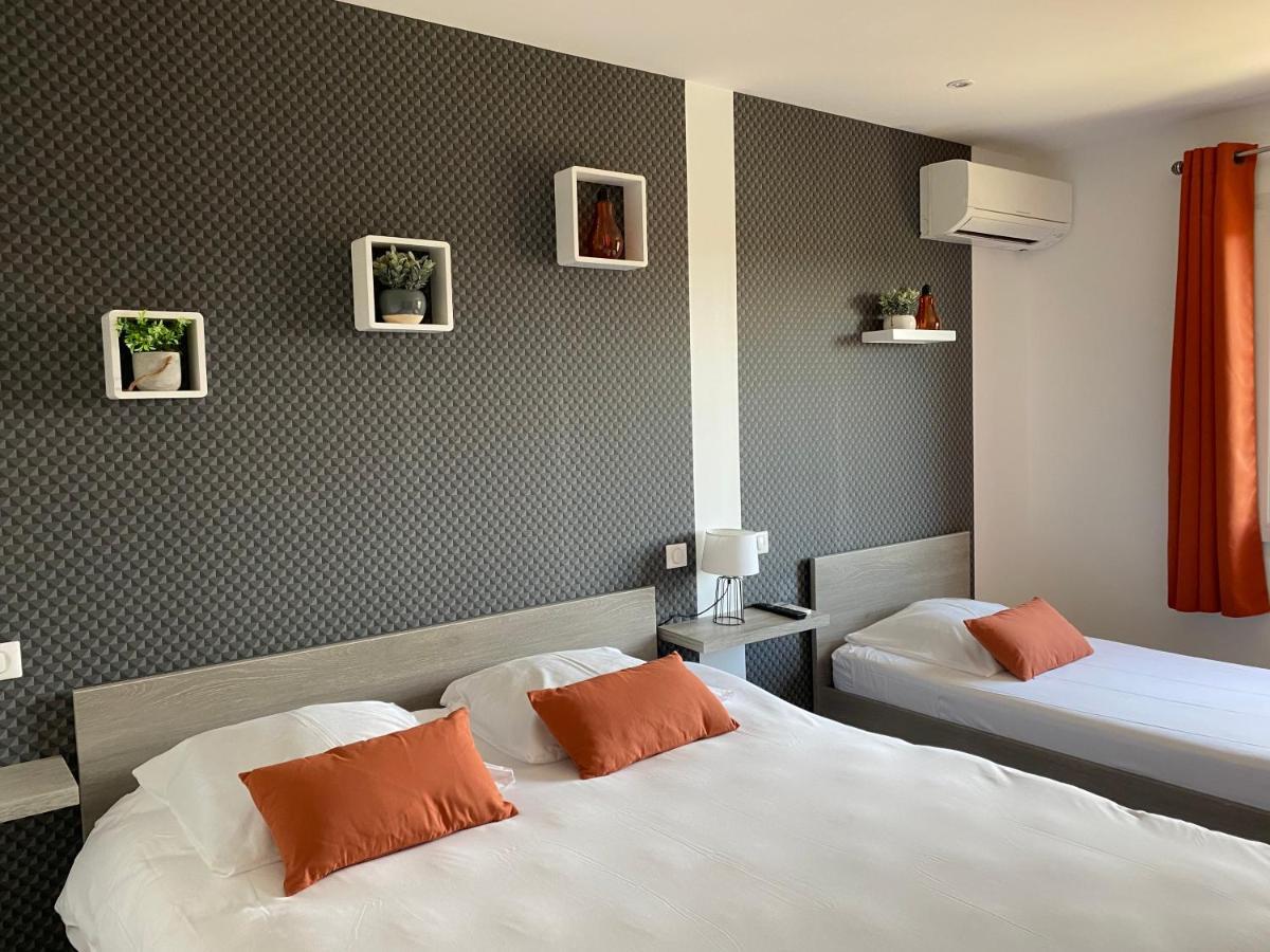 Logis Hotel Restaurant Le Kalliste イエール エクステリア 写真