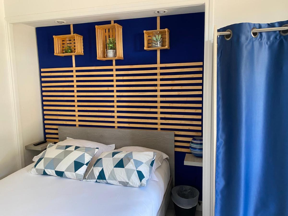 Logis Hotel Restaurant Le Kalliste イエール エクステリア 写真