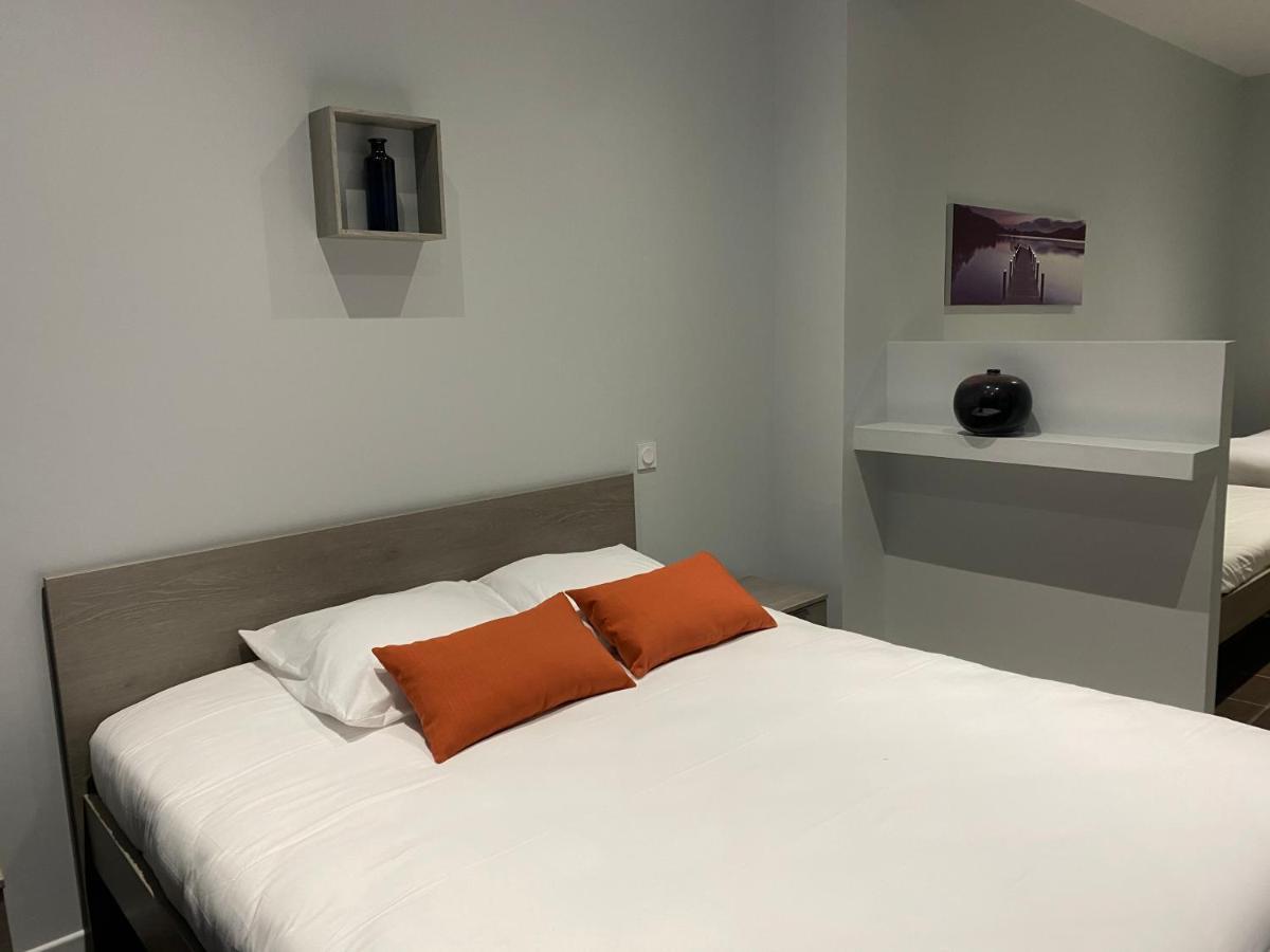 Logis Hotel Restaurant Le Kalliste イエール エクステリア 写真