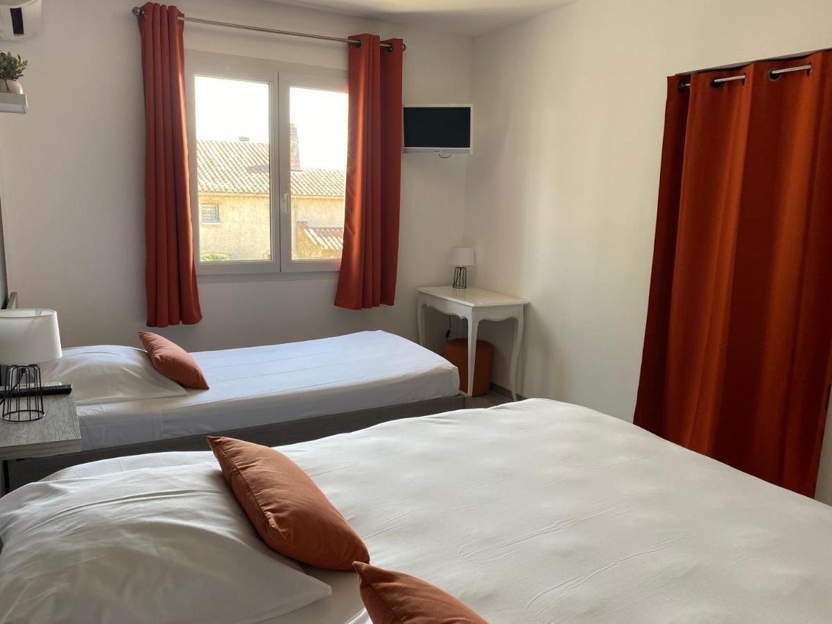 Logis Hotel Restaurant Le Kalliste イエール エクステリア 写真