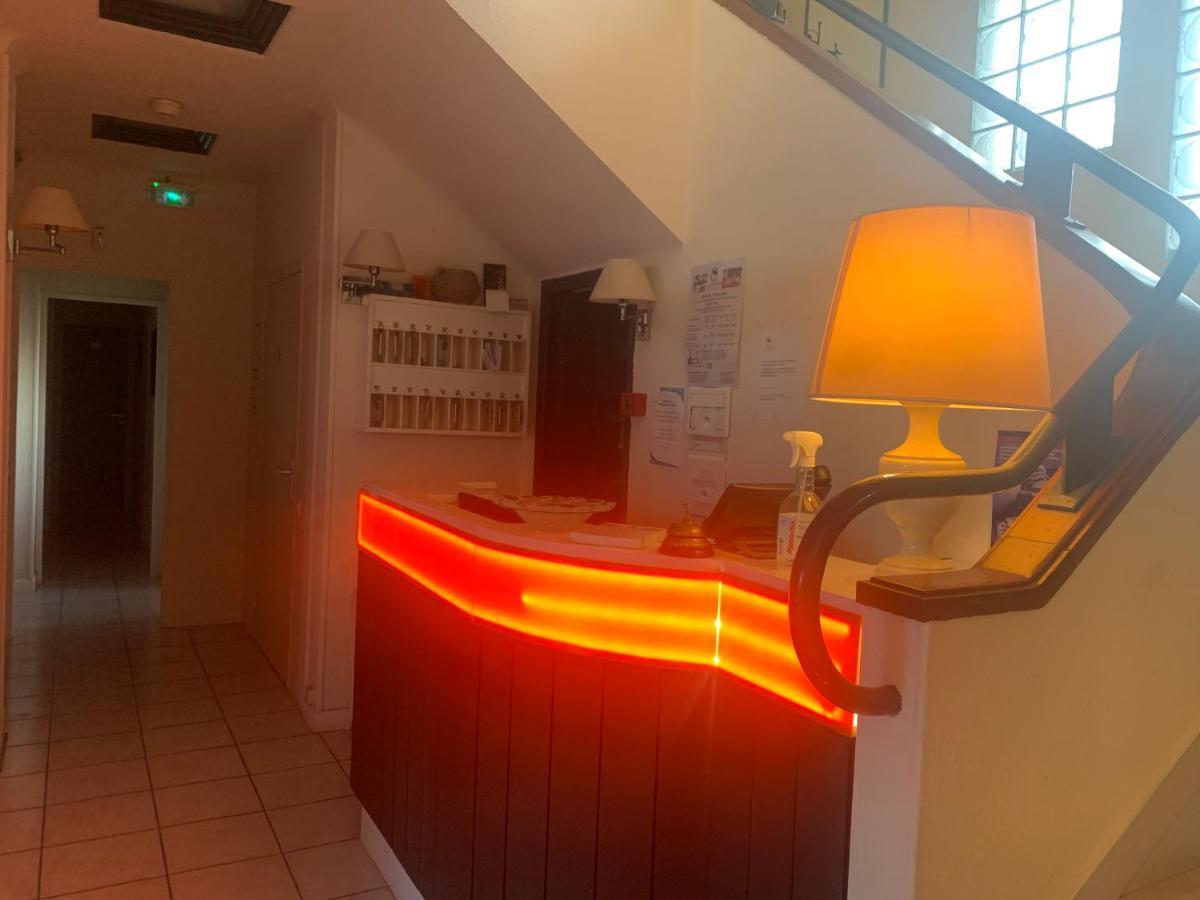 Logis Hotel Restaurant Le Kalliste イエール エクステリア 写真