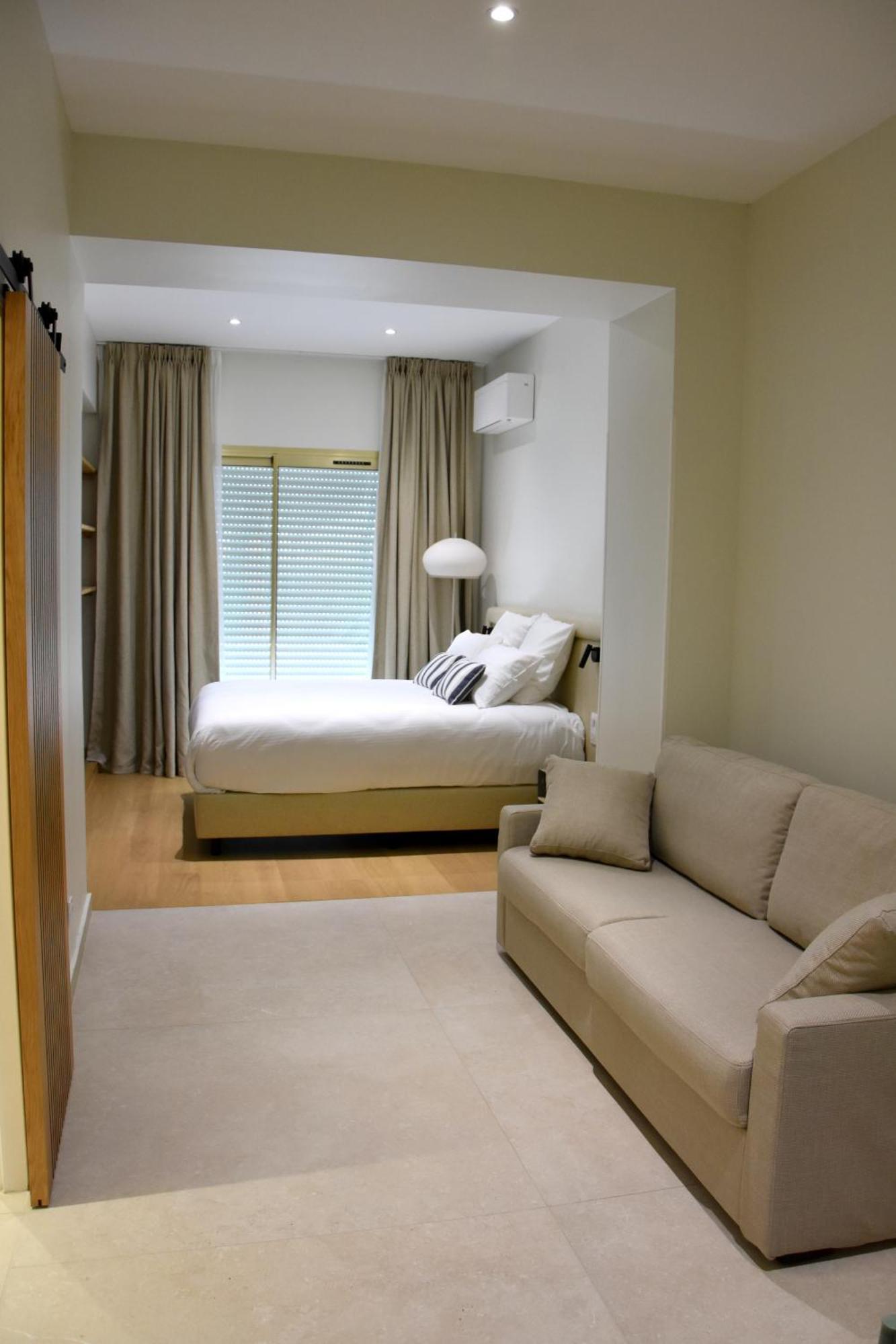 Logis Hotel Restaurant Le Kalliste イエール エクステリア 写真