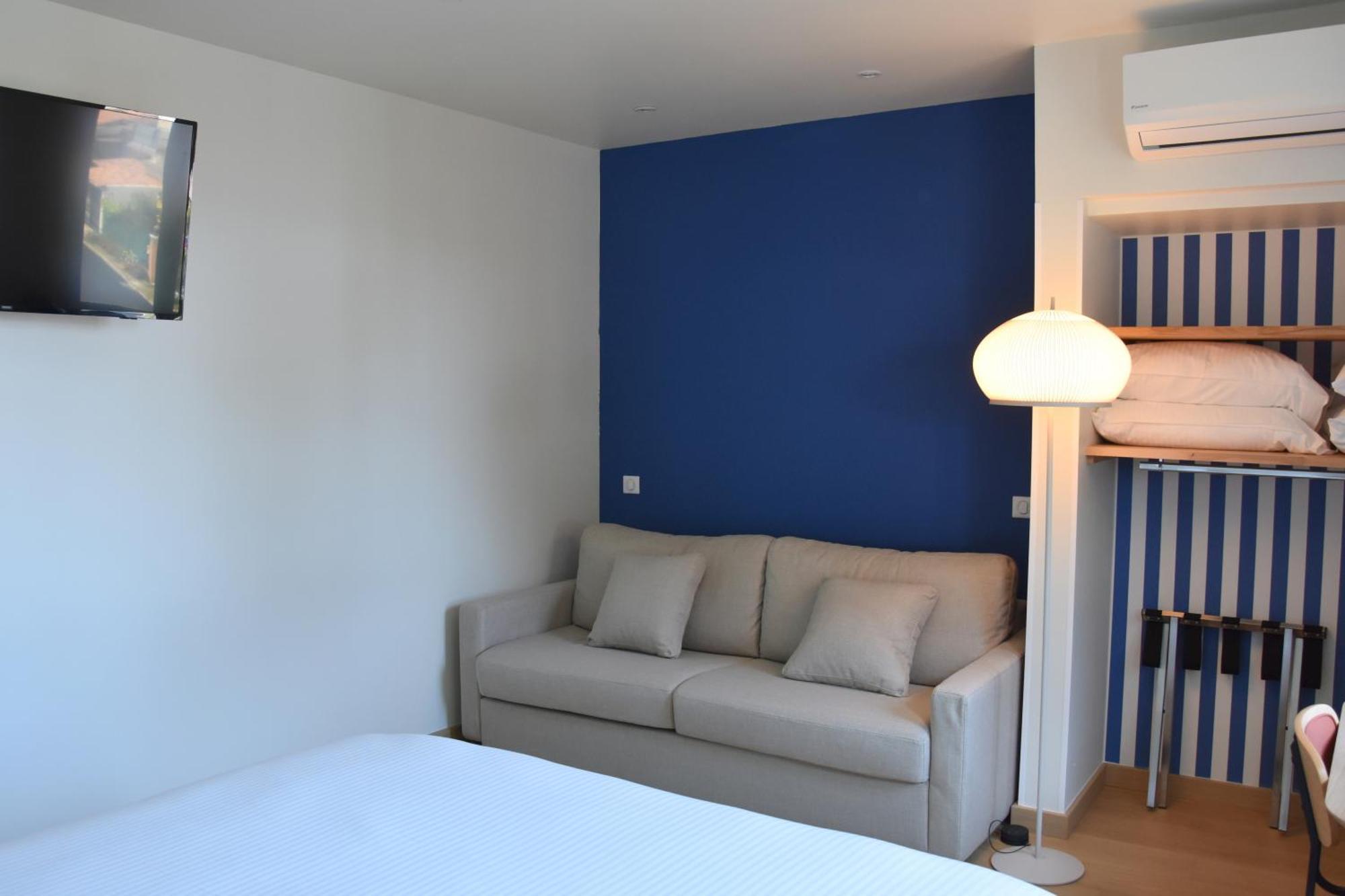 Logis Hotel Restaurant Le Kalliste イエール エクステリア 写真
