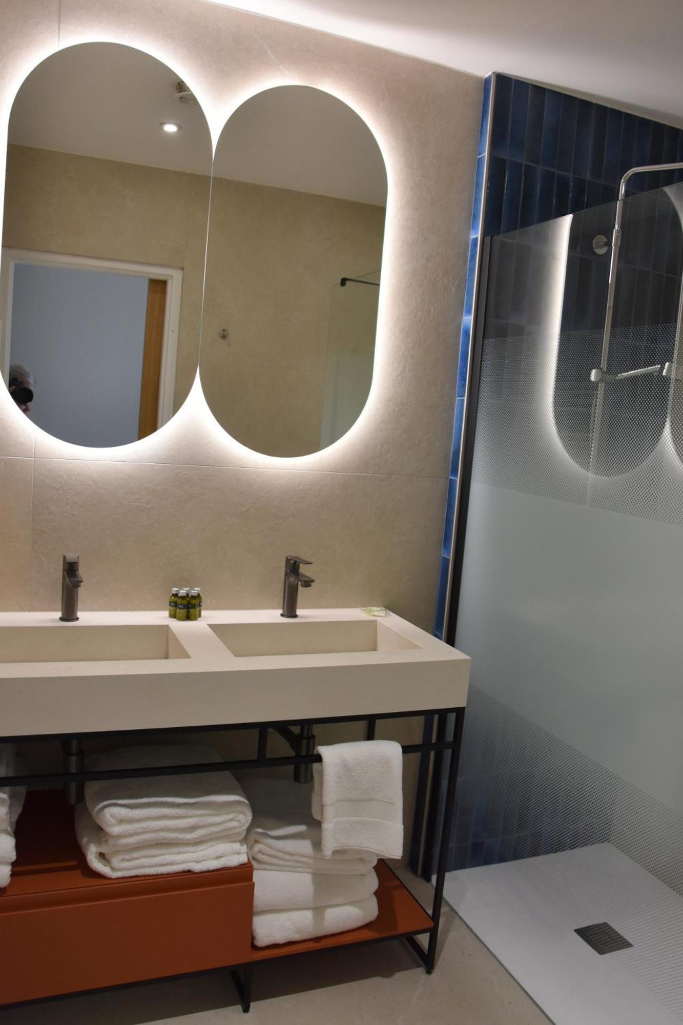 Logis Hotel Restaurant Le Kalliste イエール エクステリア 写真