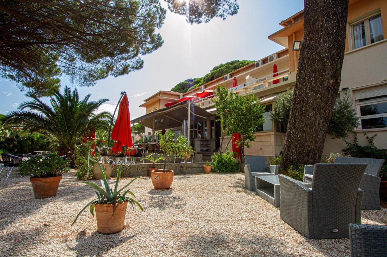 Logis Hotel Restaurant Le Kalliste イエール エクステリア 写真